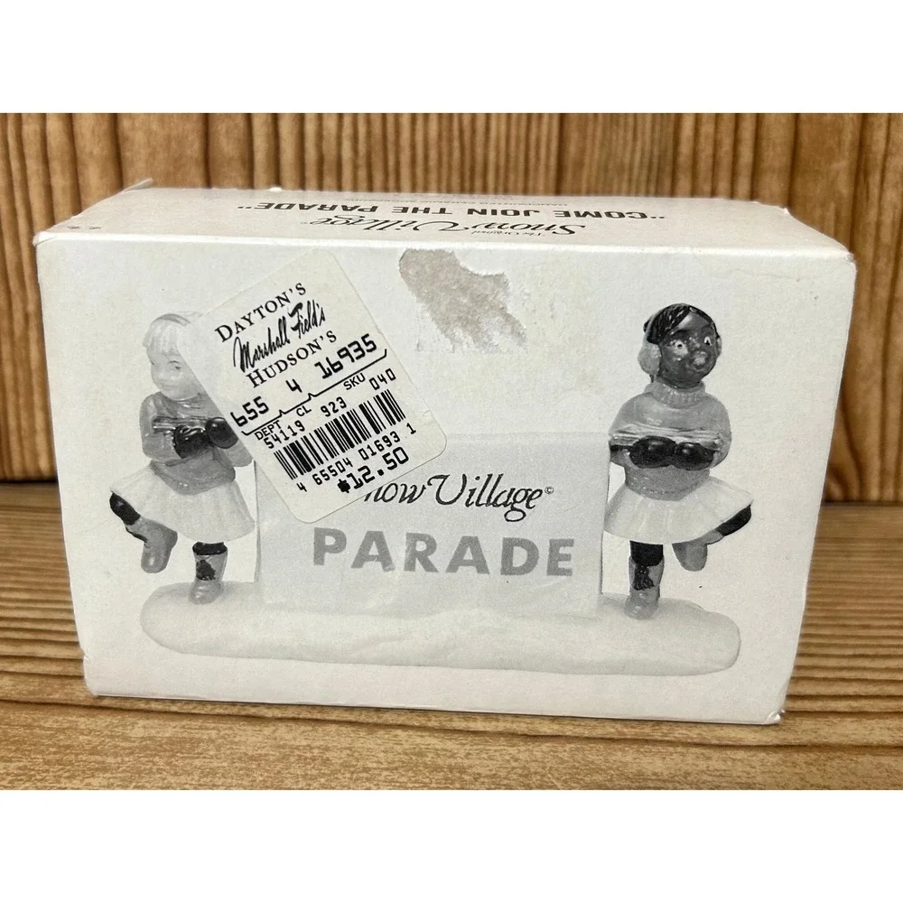 Dept 56 The Original Snow Village Come Join the Parade #54119 with box